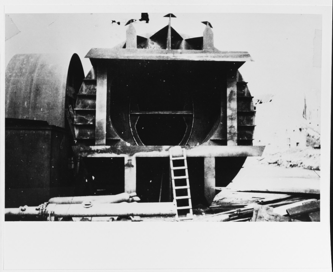 German type XXVI submarine pressure hull test model, 1: 1.5 scale