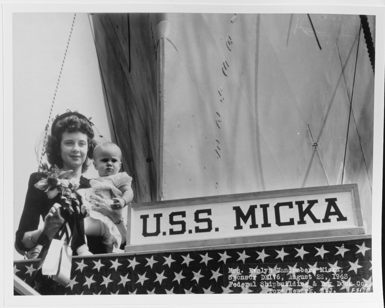 USS MICKA (DE-176)