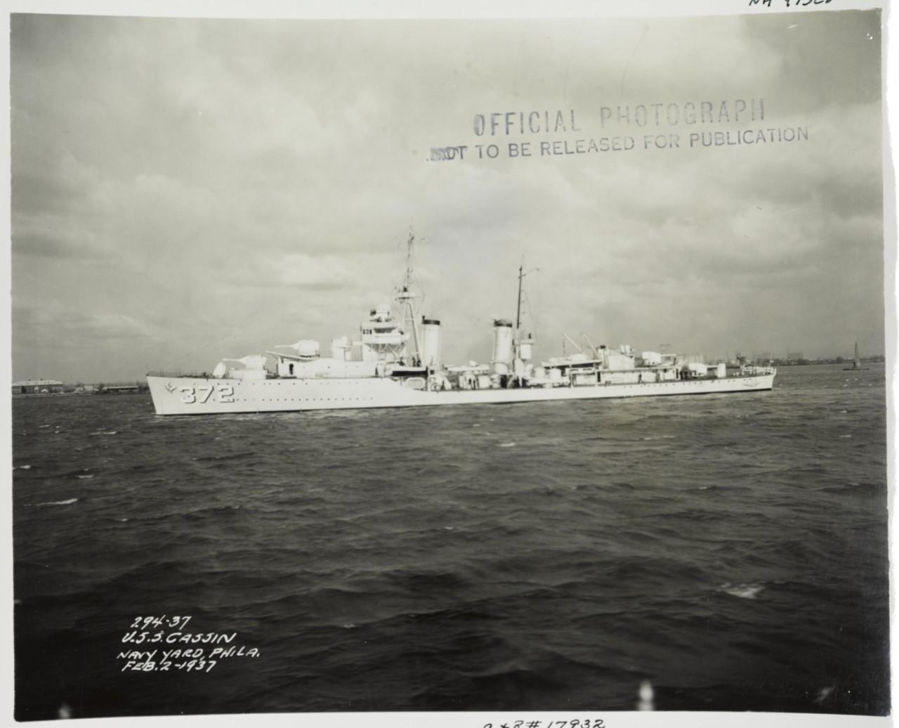 Photo #: NH 97328  USS Cassin (DD-372)