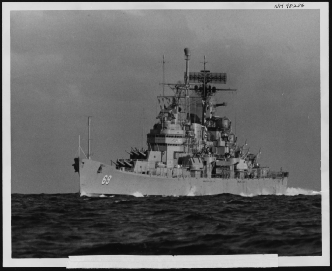 Photo #: NH 98286  USS Boston (CA-69)