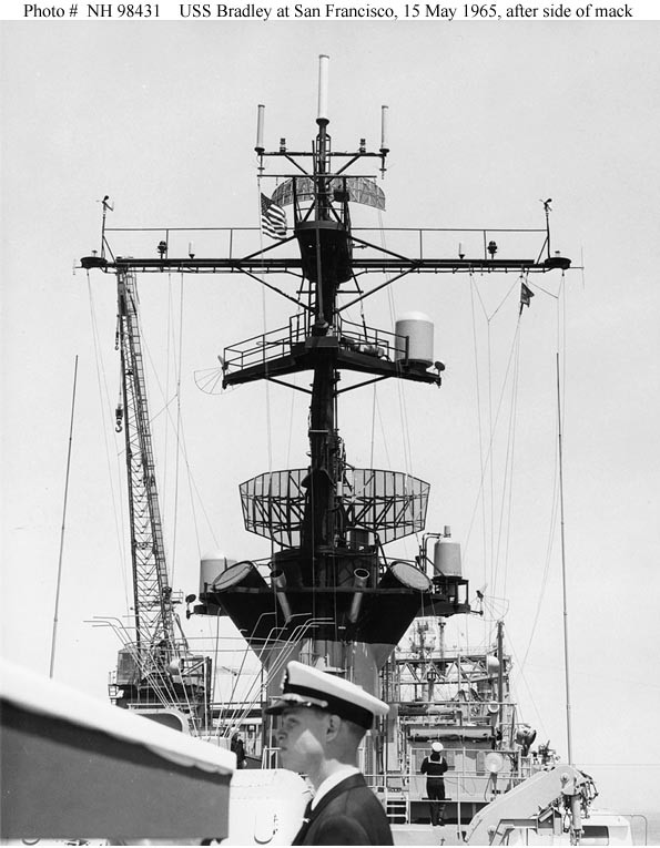 Photo #: NH 98431  USS Bradley (DE-1041)