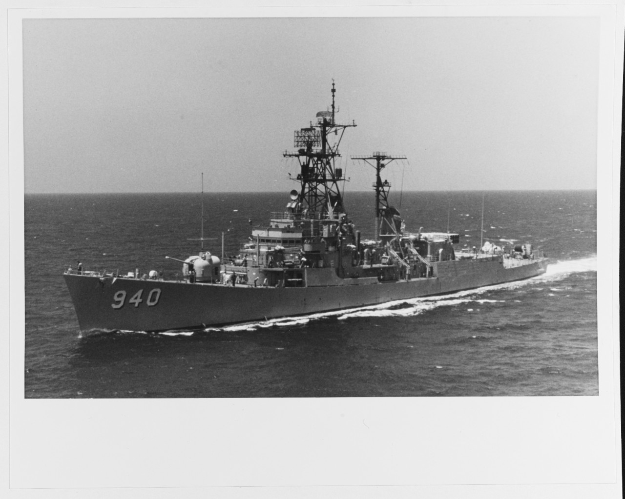 USS MANLEY (DD-940)