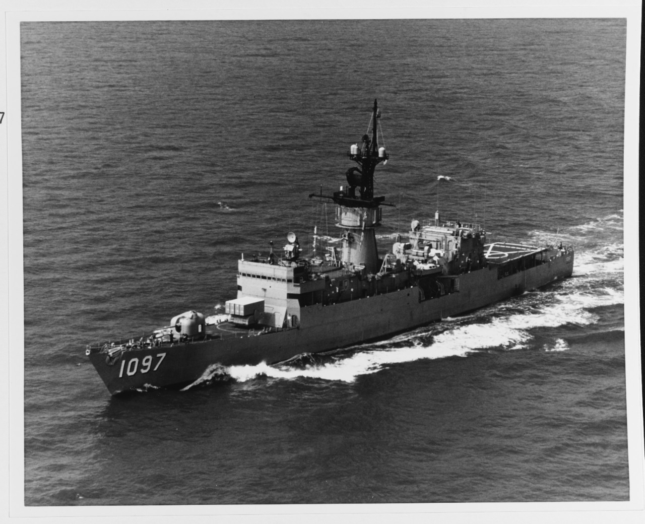 USS MOINESTER (FF-1097)