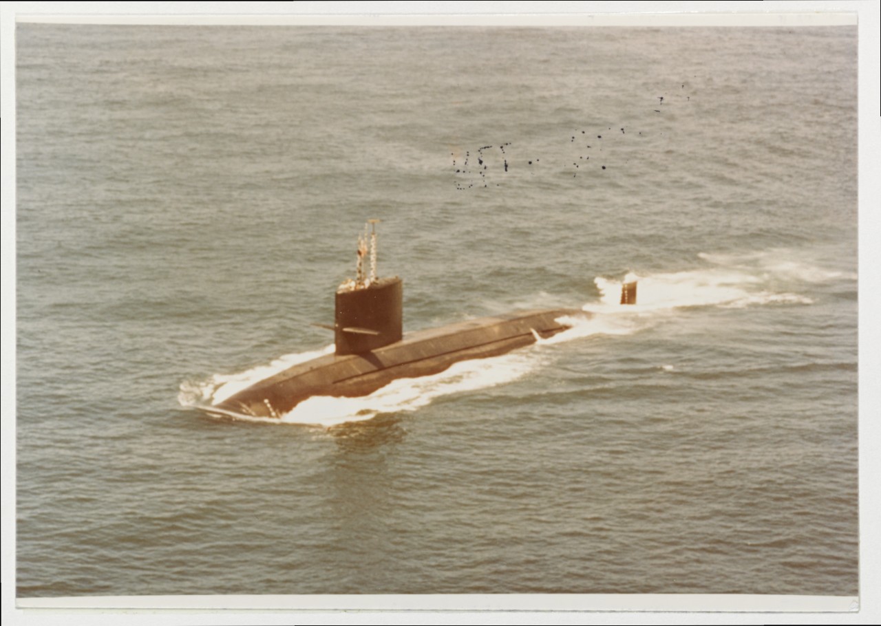 USS BLUEBACK (SS-581)
