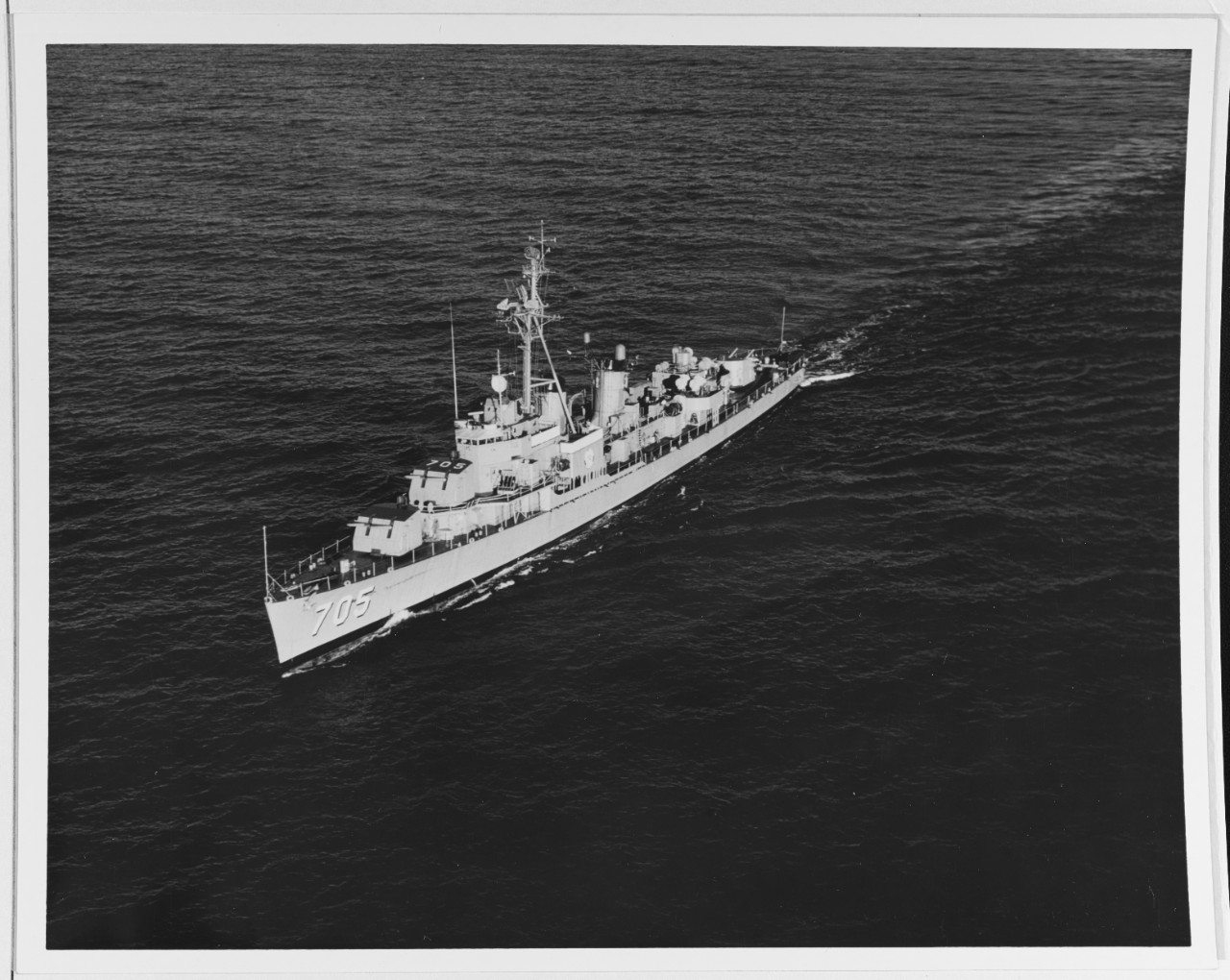 USS COMPTON (DD-705)
