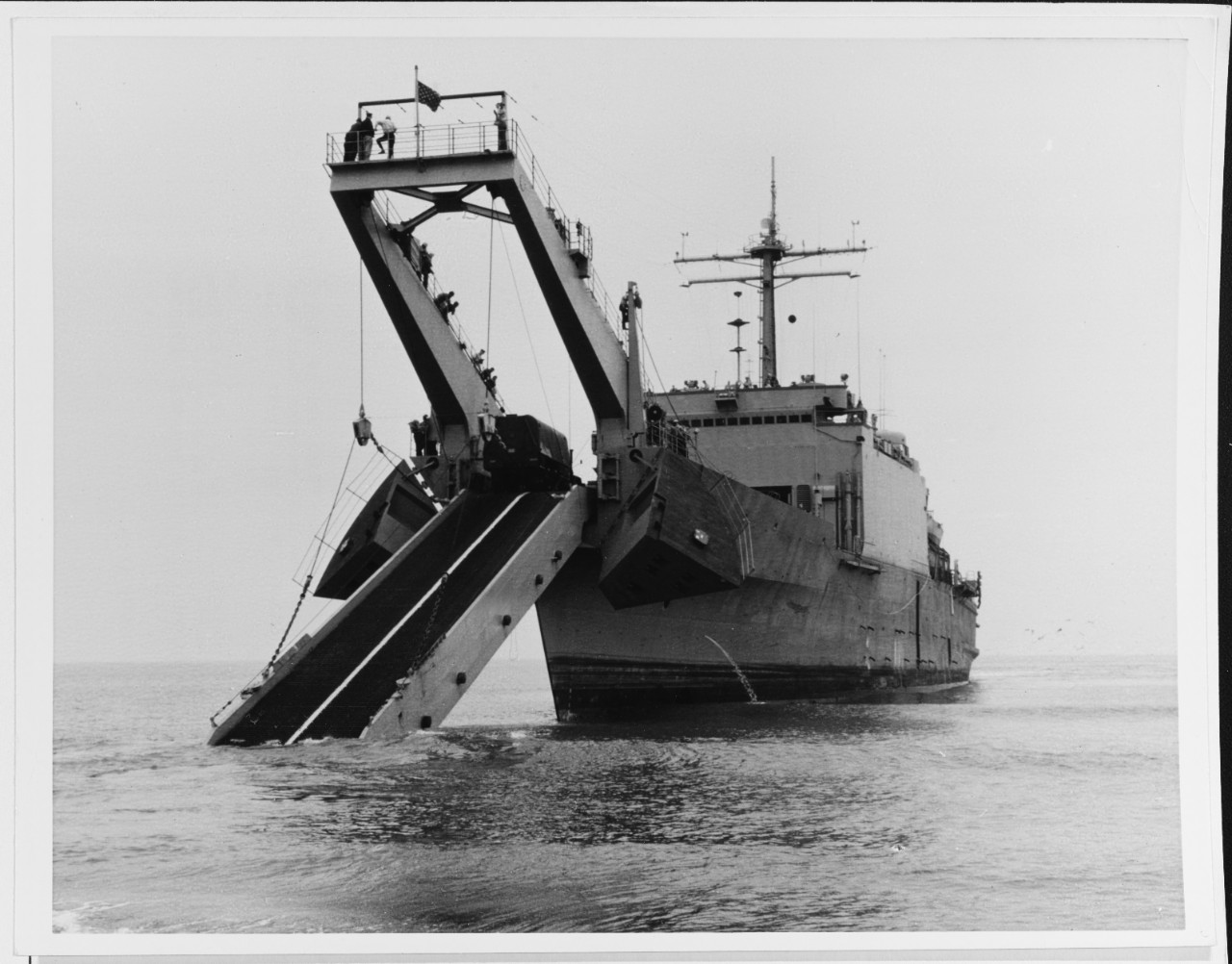 USS NEWPORT (LST-1179)