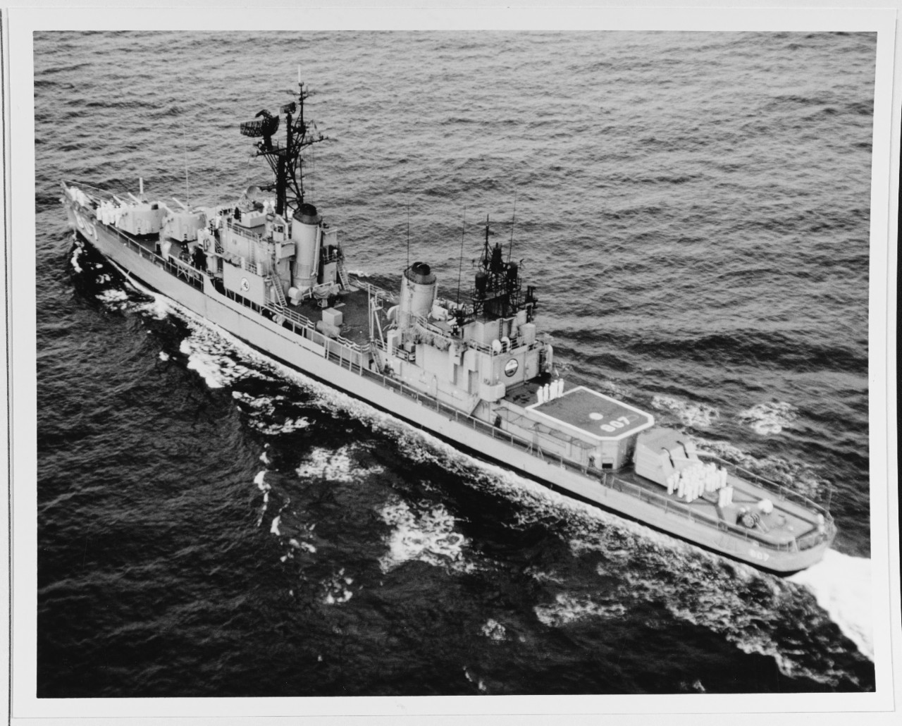 USS BENNER (DD-807)