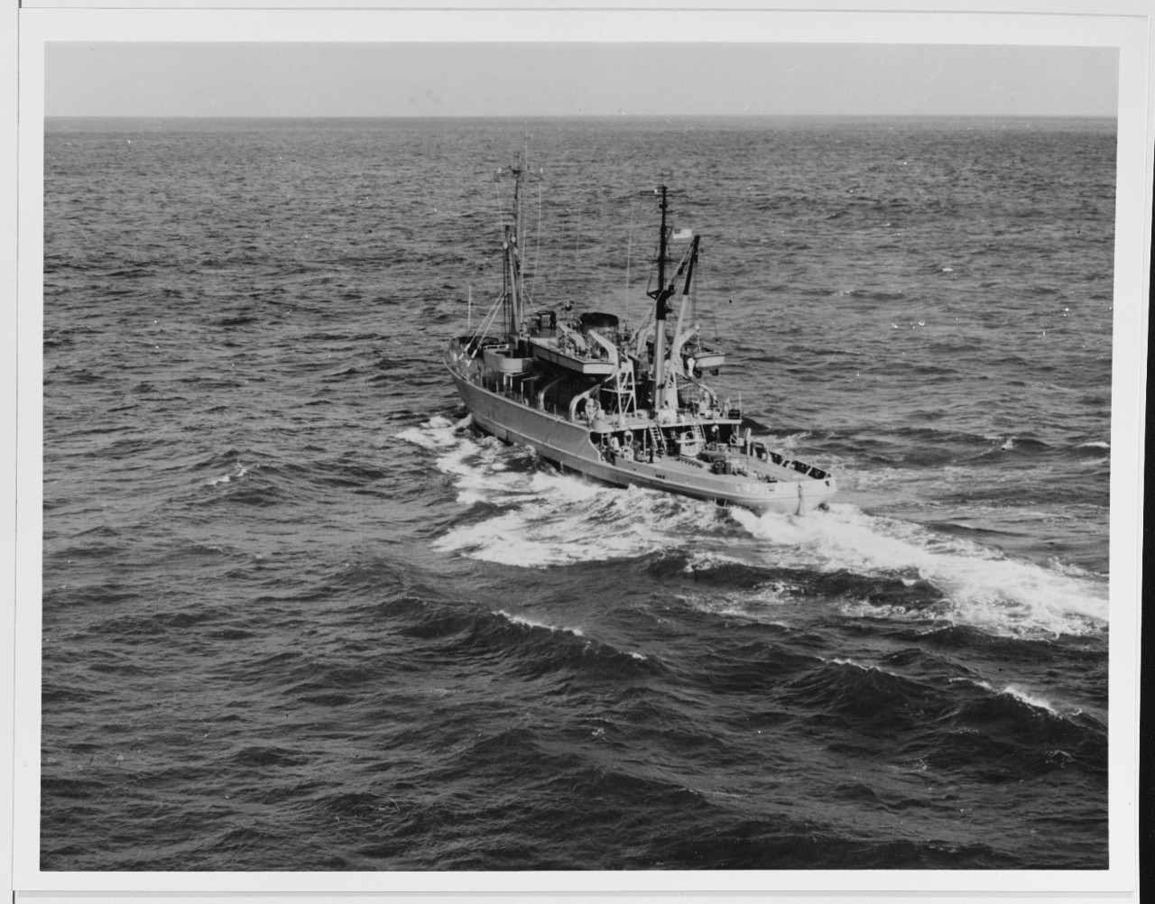 USS RECOVERY (ARS-43)