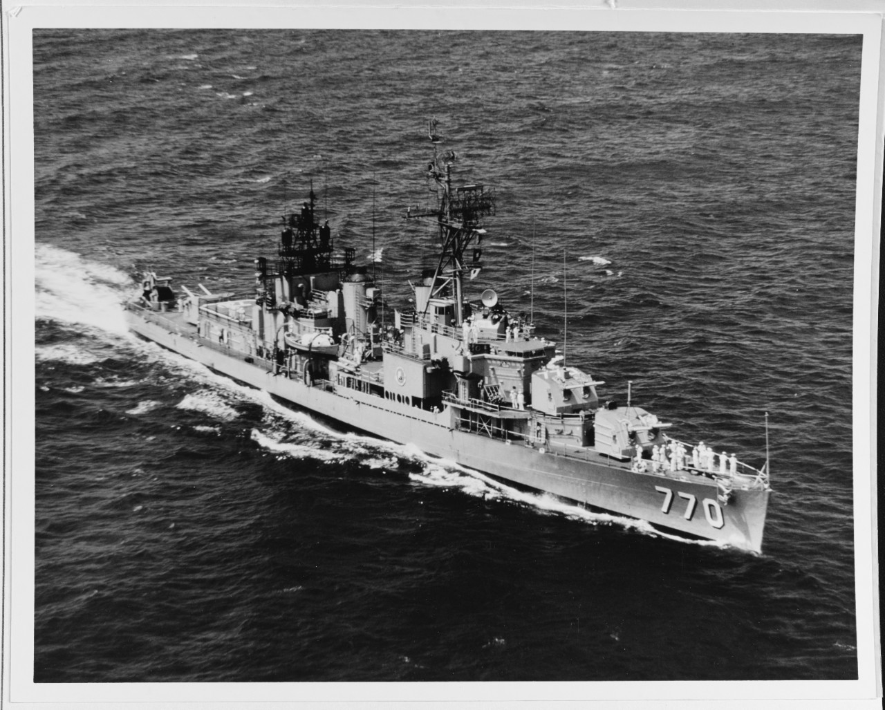 USS LOWRY (DD-770)