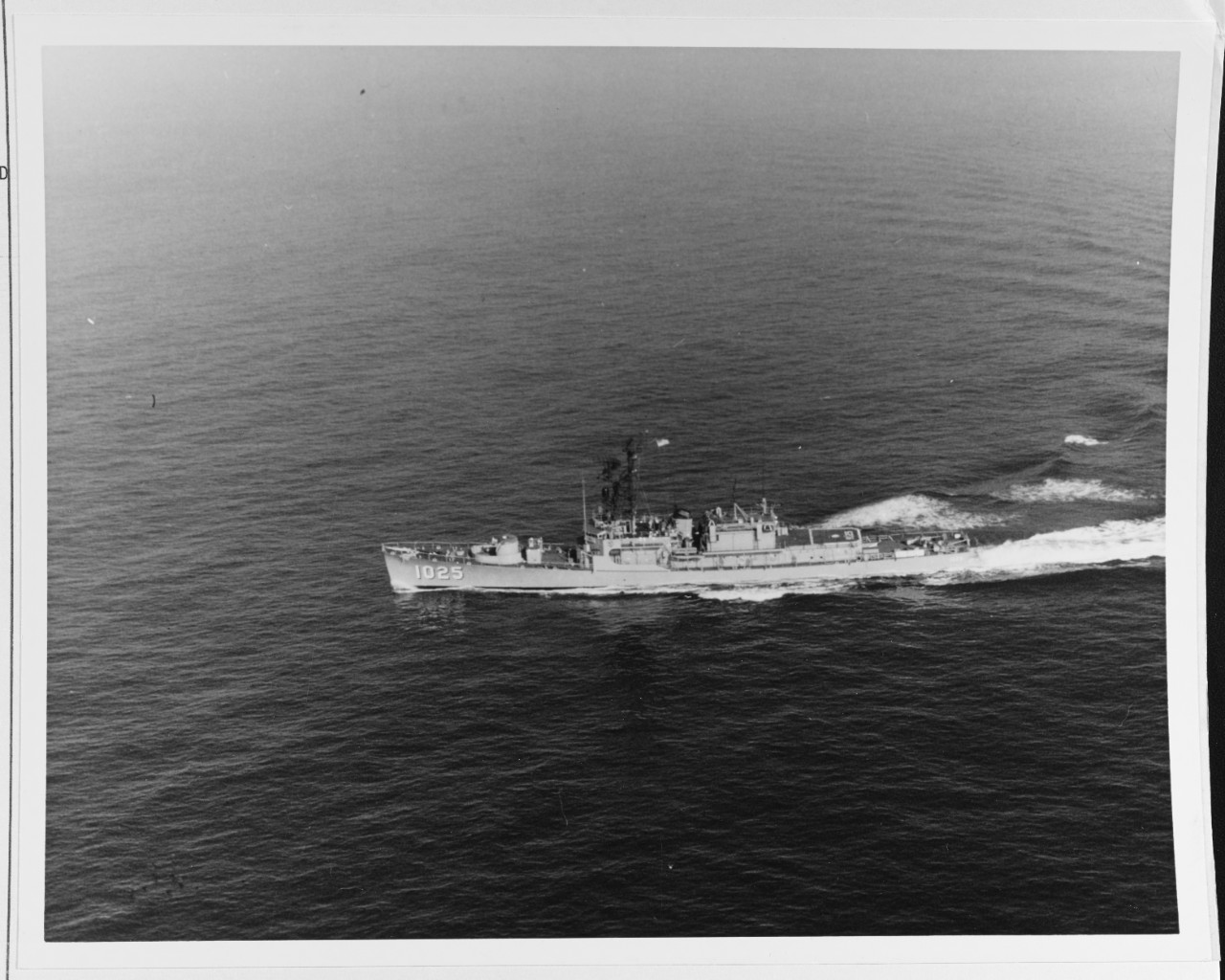 USS BAUER (DE-1025)