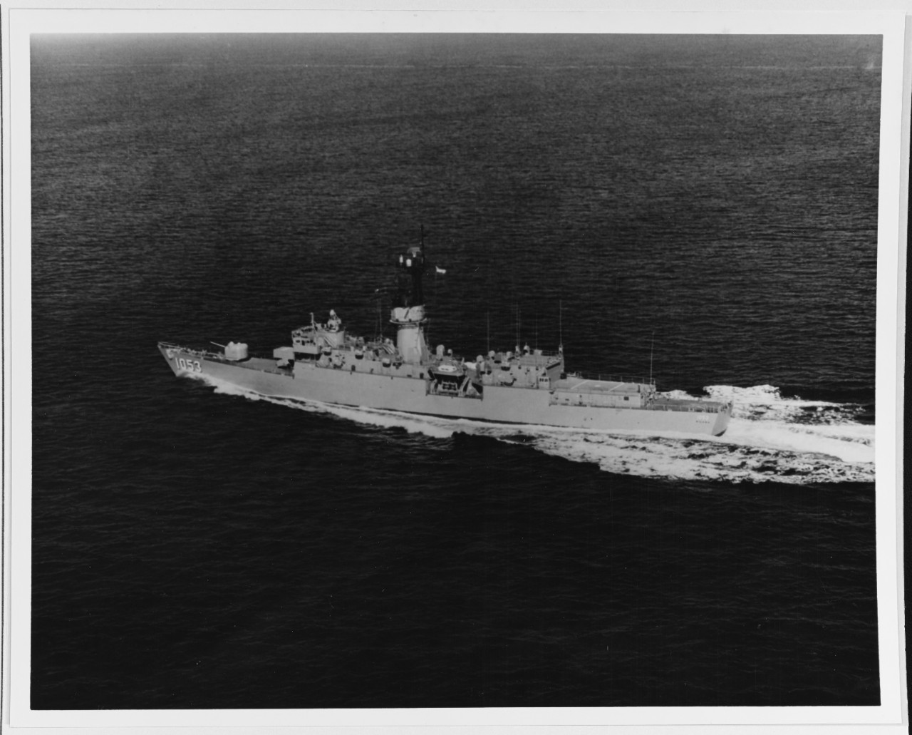 USS ROARK (DE-1053)