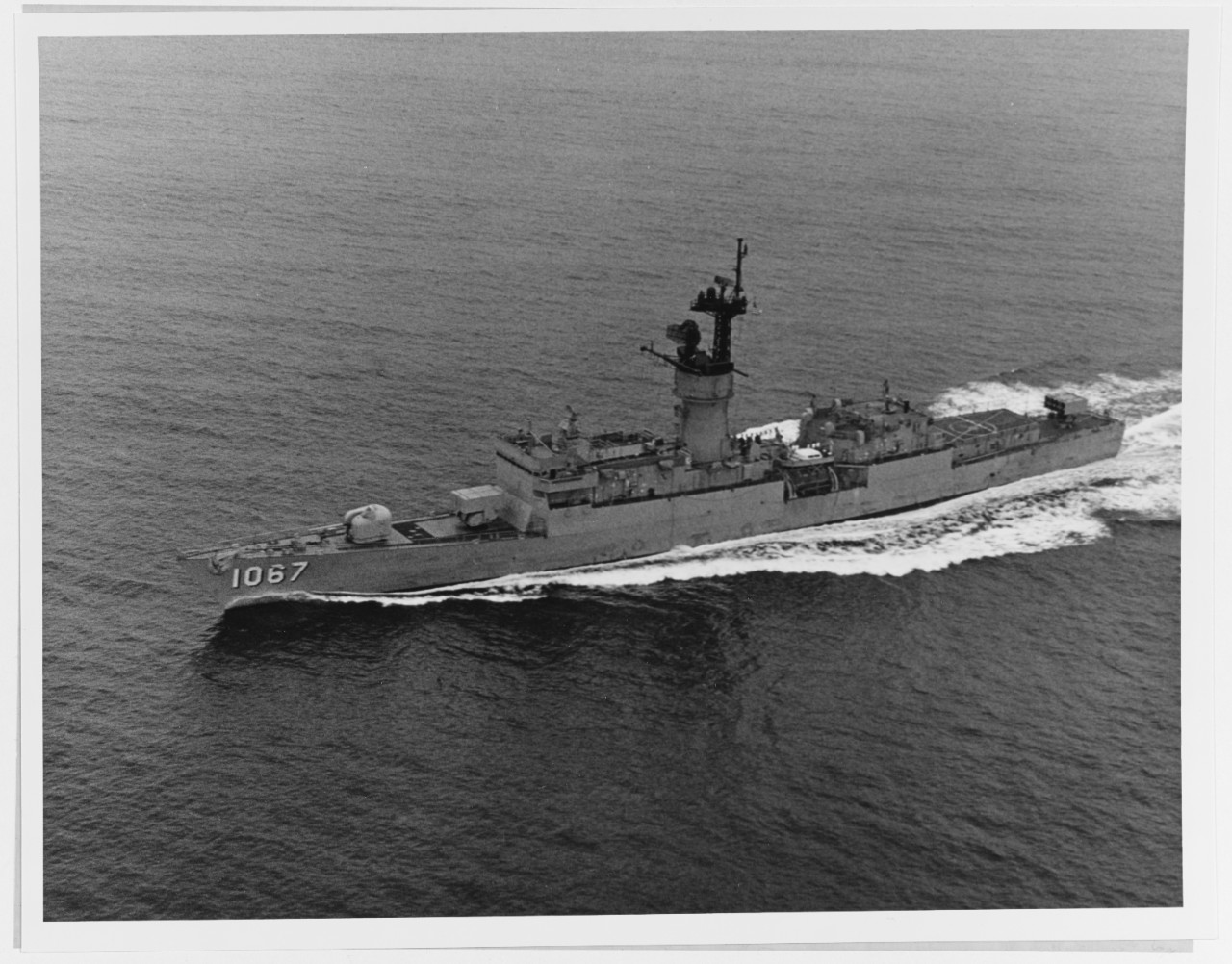 USS FRANCIS HAMMOND (DE-1067)