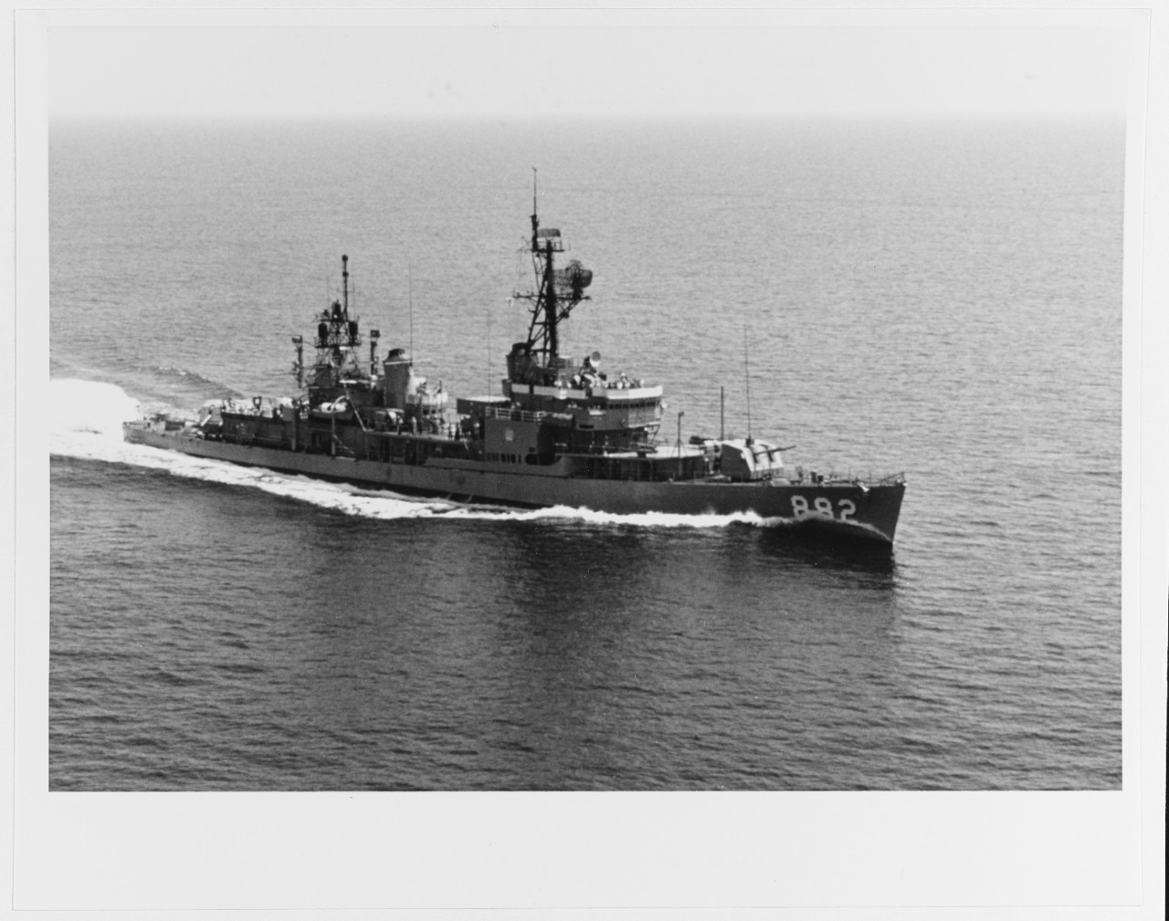 USS FURSE (DD-882)