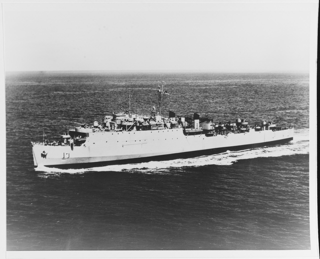 USS COMSTOCK (LSD-19)