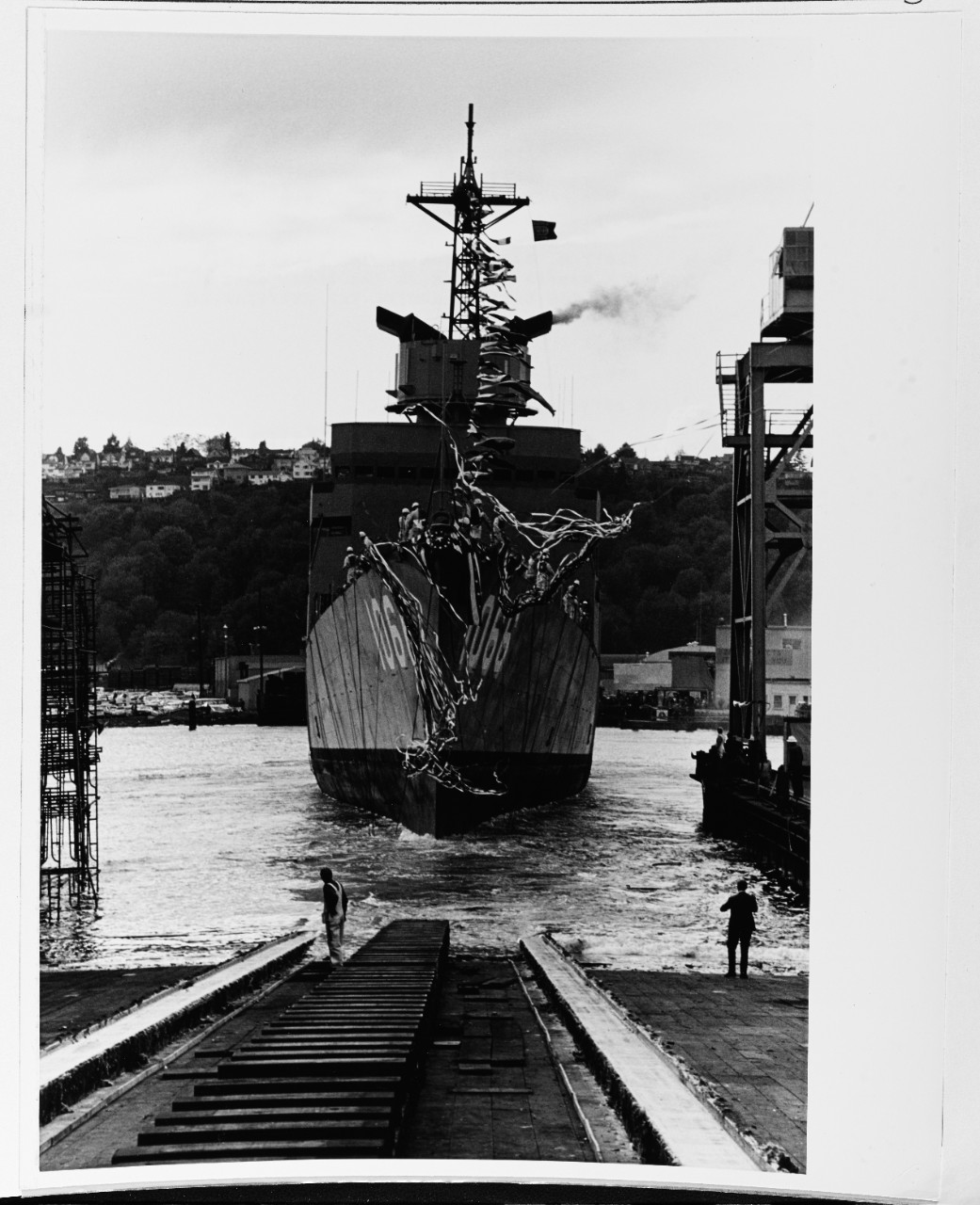 USS MARVIN G. SHIELDS (DE-1066)