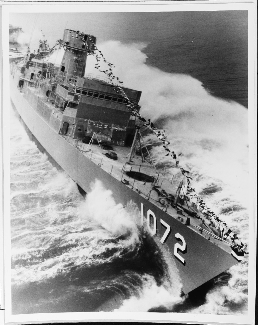 USS BLAKELY (DE-1072)