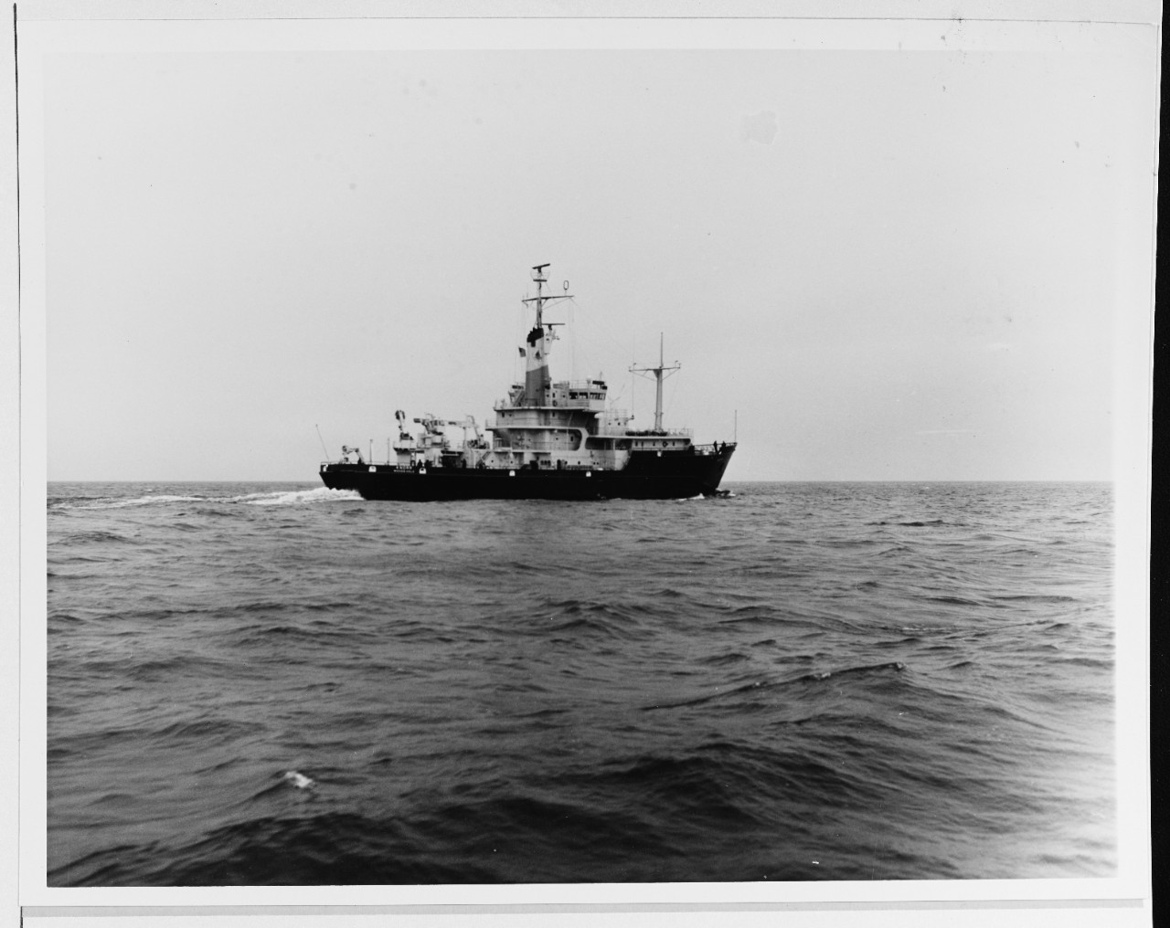 USS KNORR (AGOR-15)