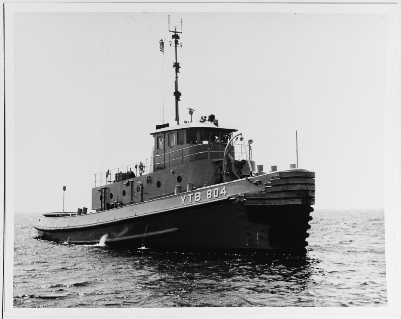 USS AHOSKIE (YTB-804)