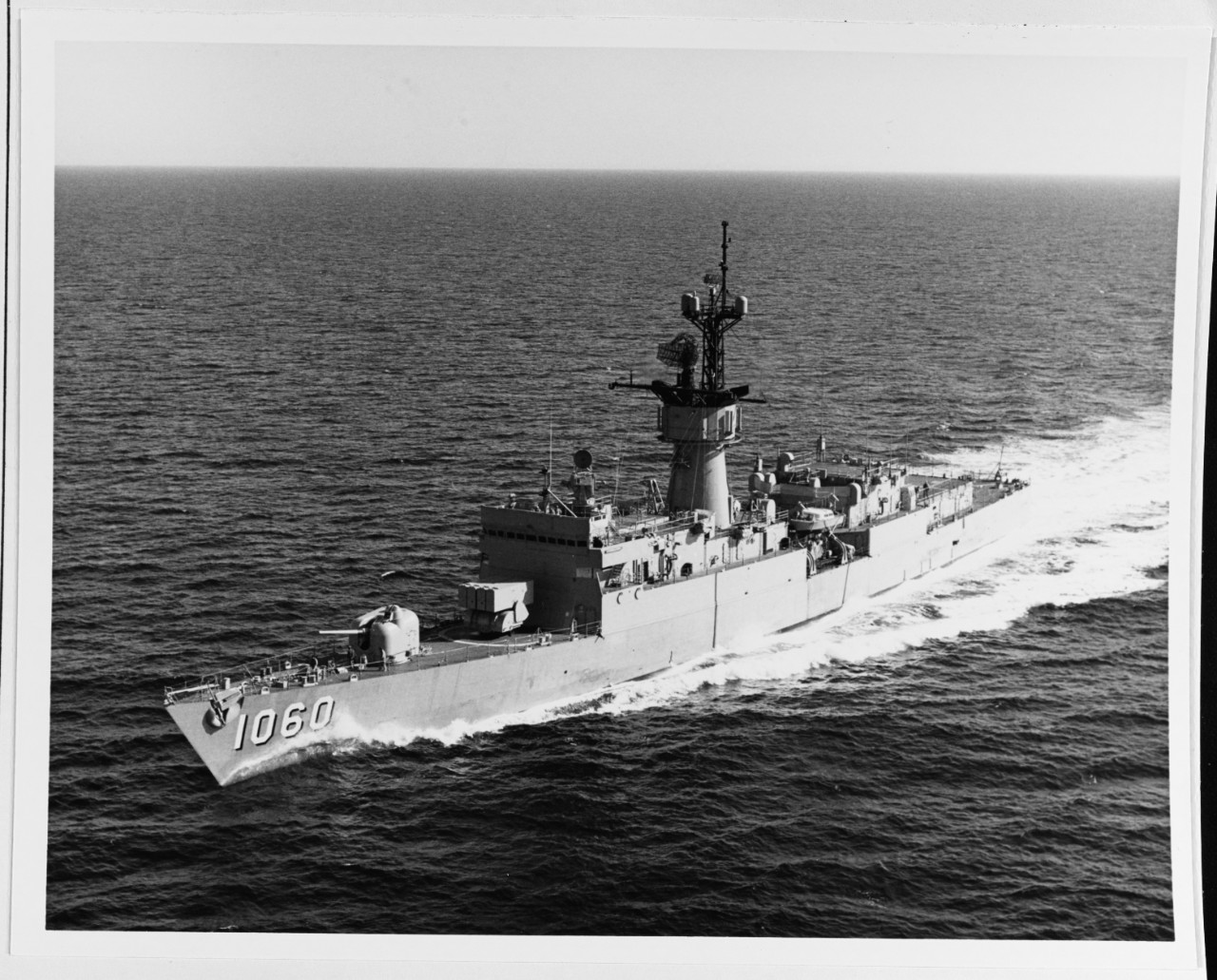 USS LANG (DE-1060)