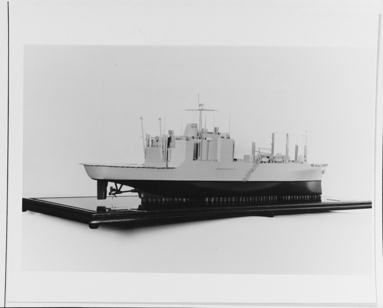 USS KILAUEA (AE-26)
