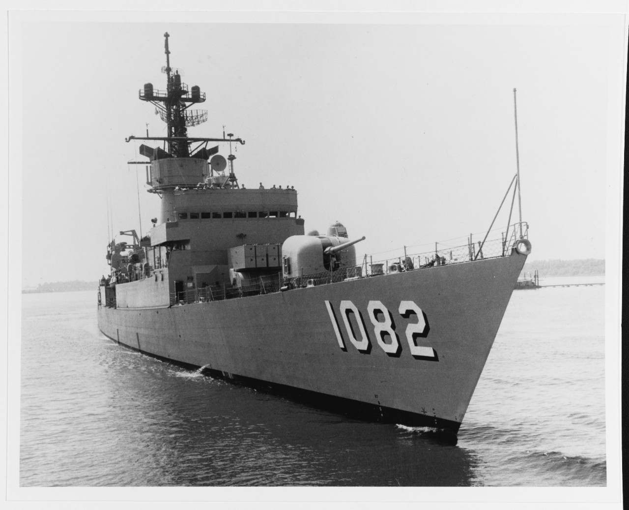USS ELMER MONTGOMERY (DE-1082)