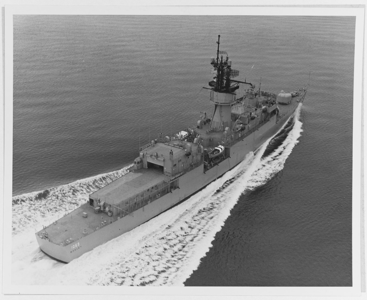 USS BAGLEY (DE-1069)