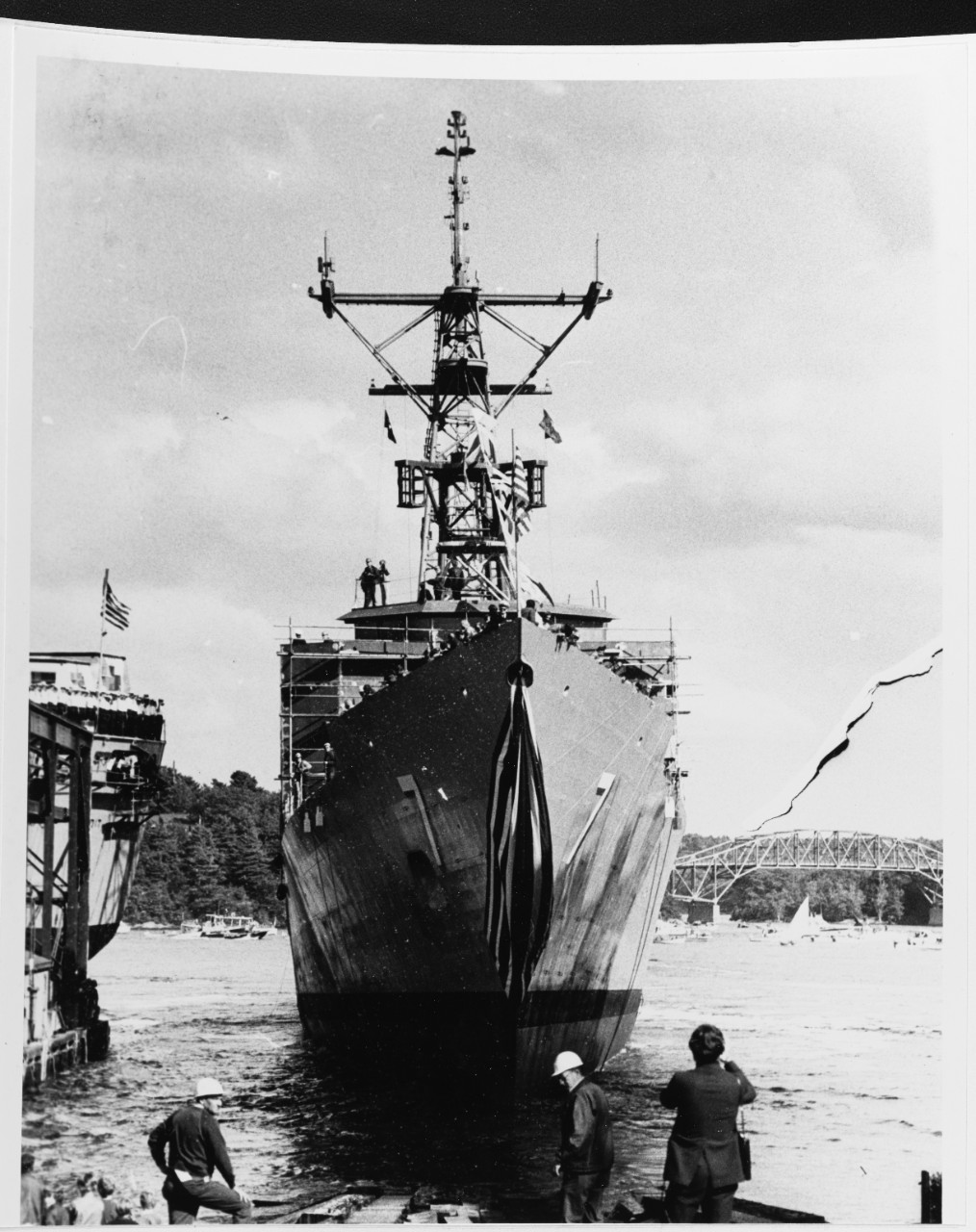 USS OLIVER HAZARD PERRY (FFG-7)