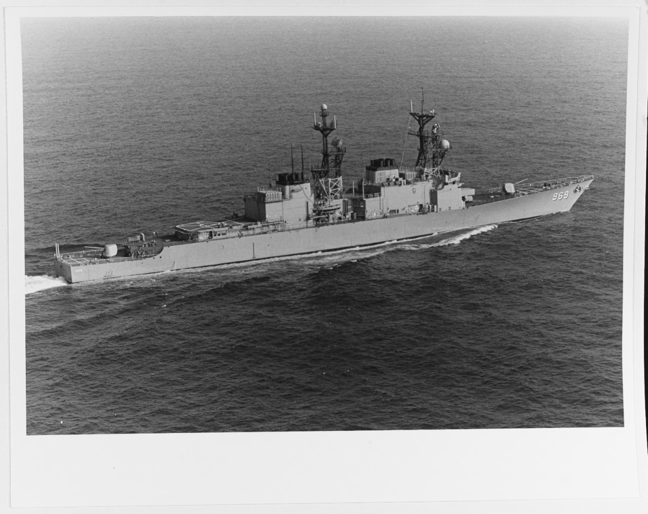 USS PETERSON (DD-969)