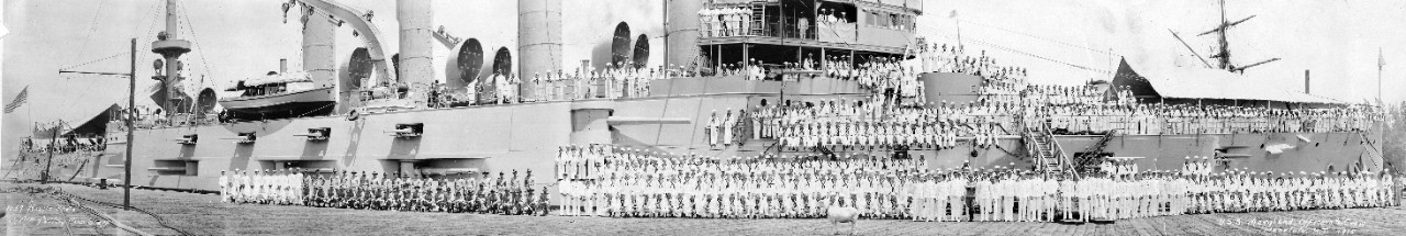 Officers and crew of USS Maryland (ACR-8) in Honolulu, HI, 1915. 