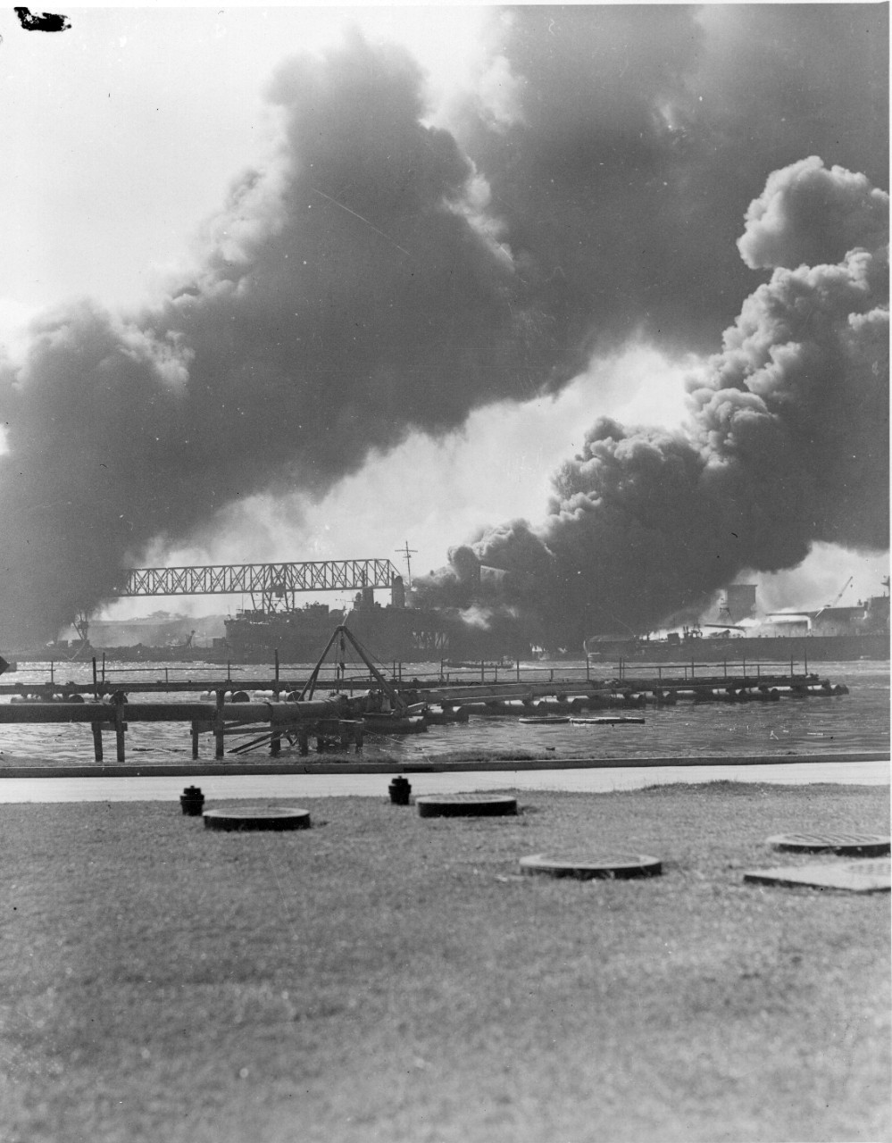 Photo #: 80-G-32434  Pearl Harbor Attack, 7 December 1941