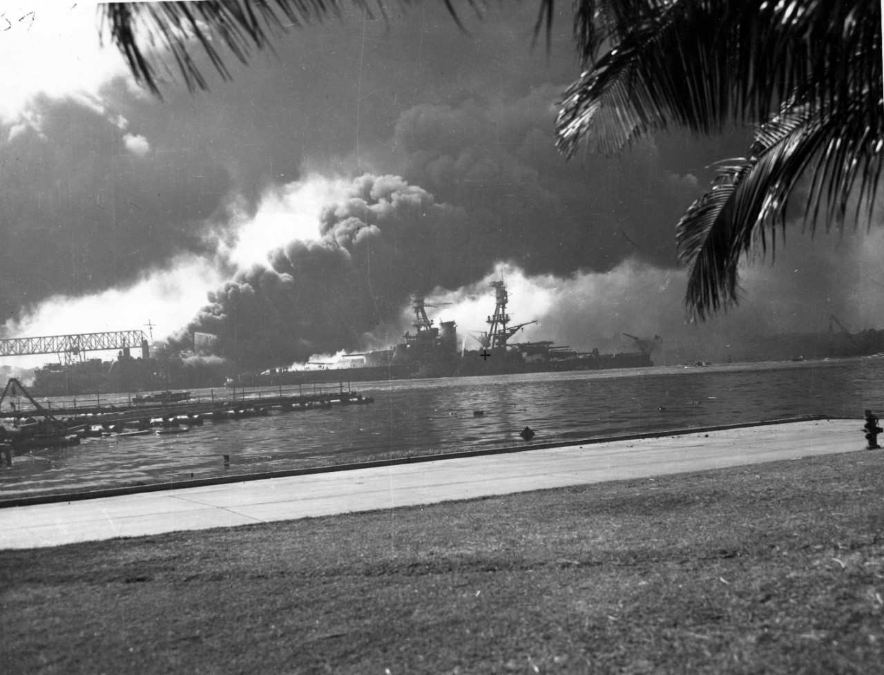 Photo #: 80-G-32457  Pearl Harbor Attack, 7 December 1941