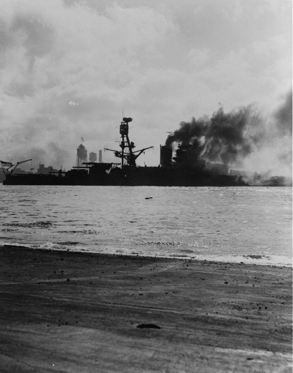 Photo #: 80-G-32894  Pearl Harbor Attack, 7 December 1941